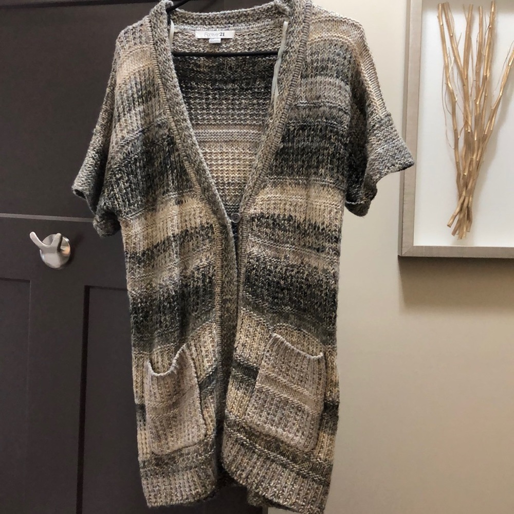 Slouchy gray/white  cardigan